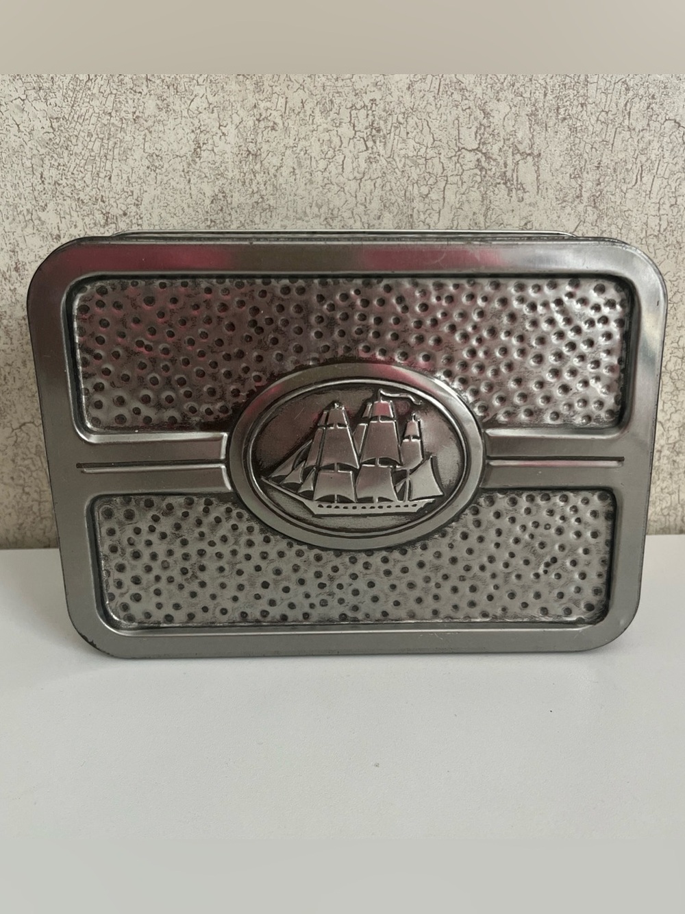 Vintage 1990 Old Spice Classic Hammered Tin Container  England Ship 5x7